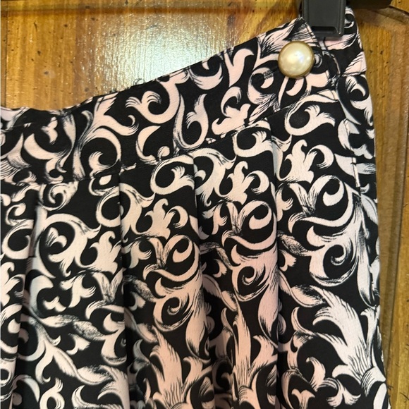 Vintage Y2K Leslie Fay Pink & Black geometric print midi skirt w pearl button 10 - Picture 4 of 6